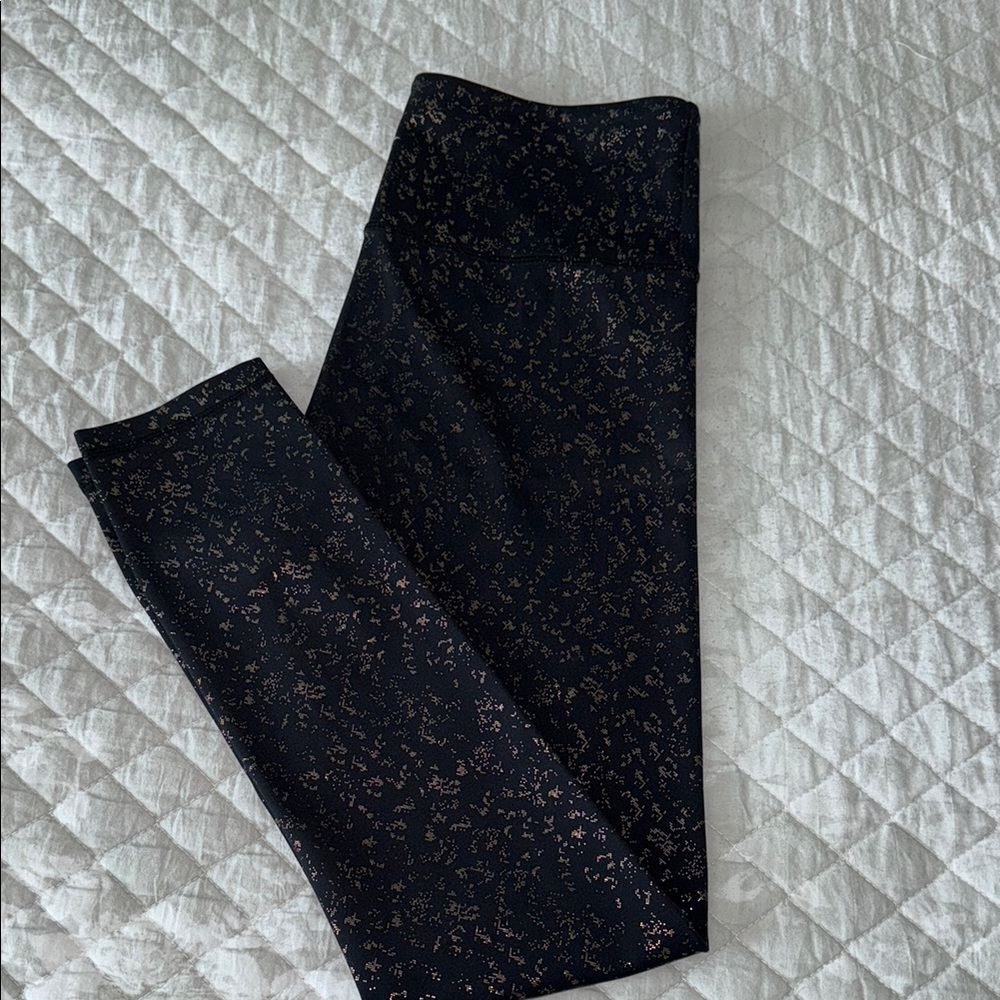 Black and Gold Patterned Leggings